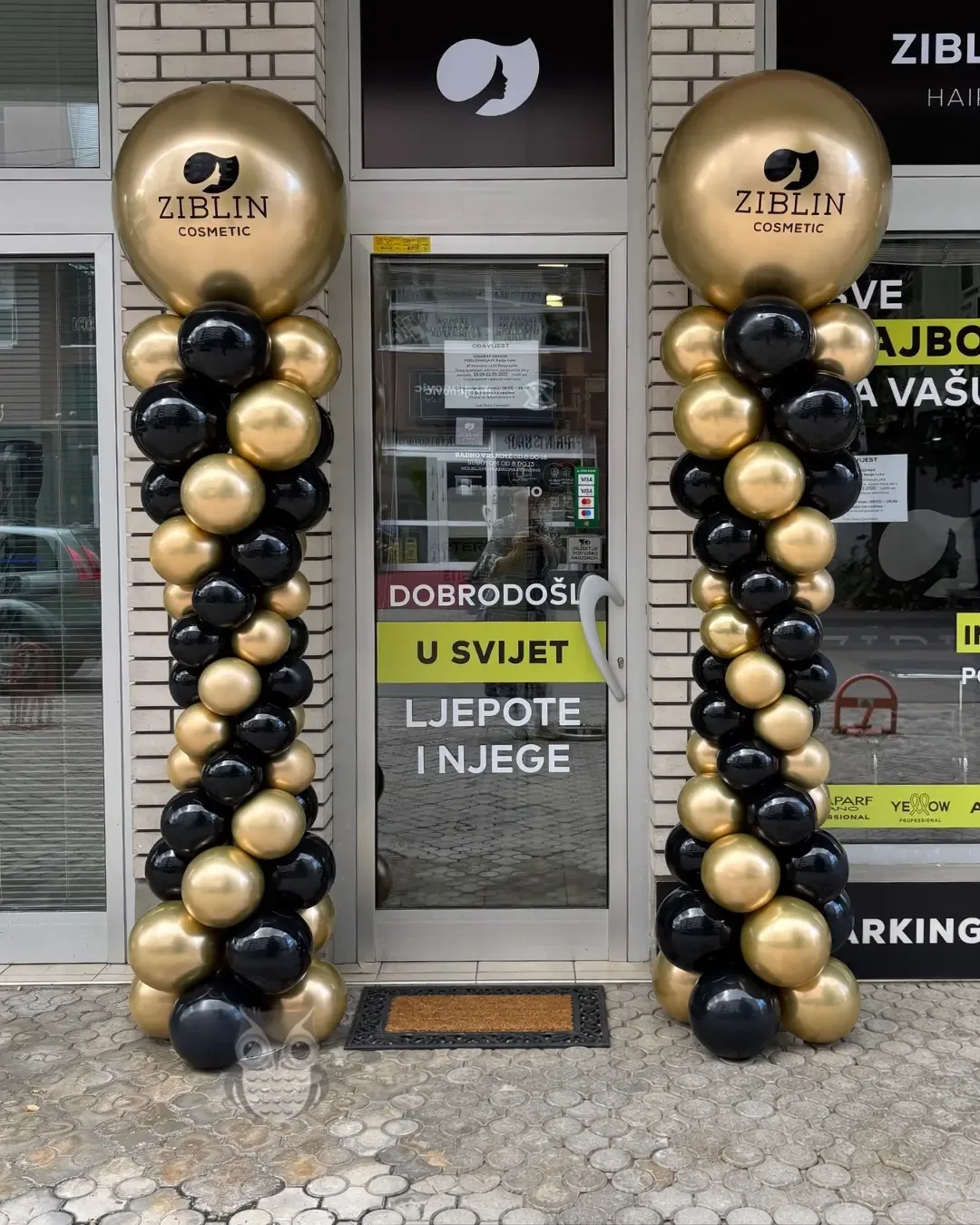 Postavljanje dekoracije na lokaciji